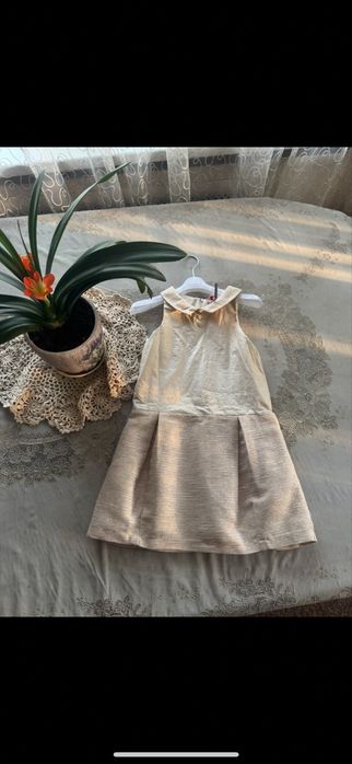 Вещи на девочку 2-8 лет платья рубашки куртки