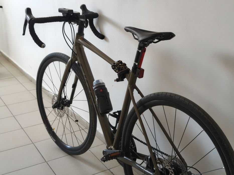 Шоссейный велосипед Giant contend 4 All-Road
