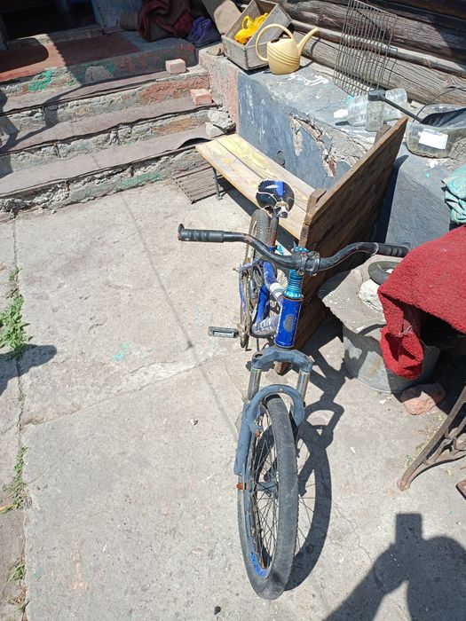 Велосипеды б/у три велосипеда.