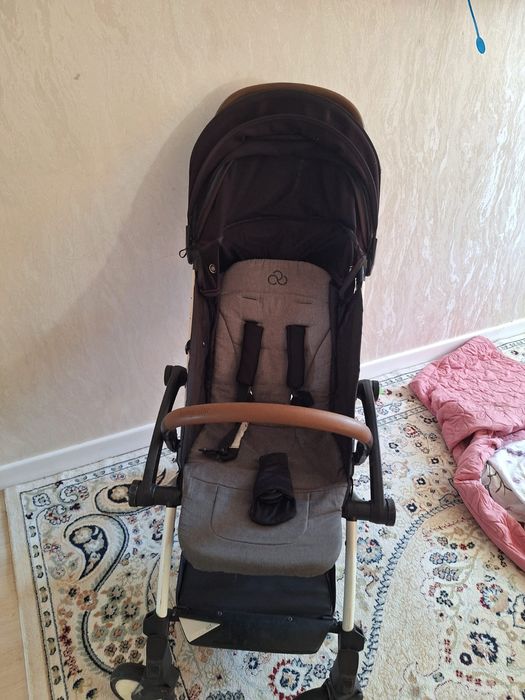 Продам коляска bumbleride