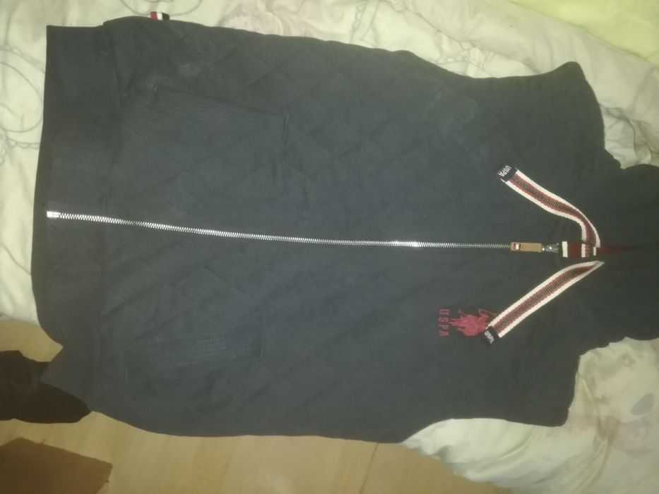 Vesta cu gluga us polo mărimea s