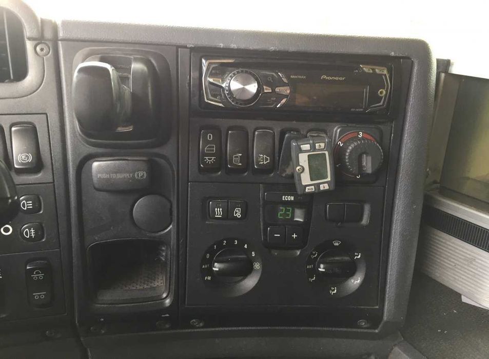 Dezmembrez camion SCANIA K,N,F-SERIES BUS / piese camioane