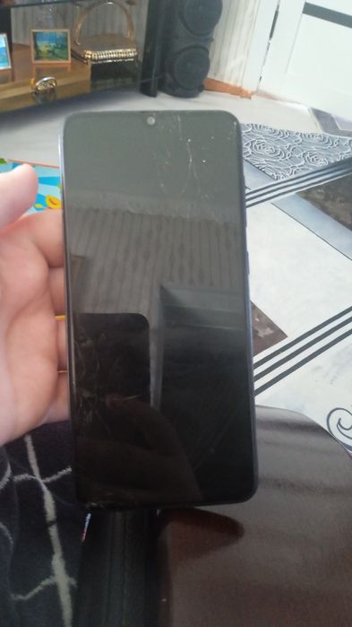 Продается телефон