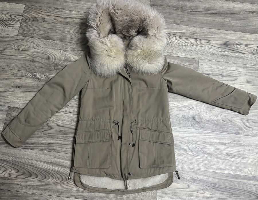 Продам парку натуральный мех