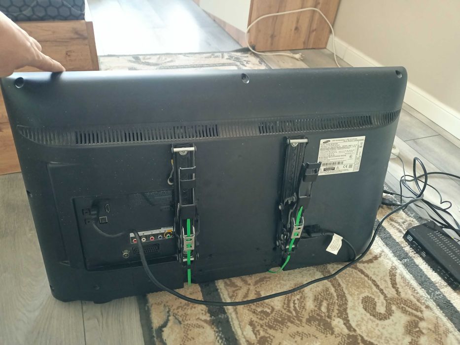 Телевизор SAMSUNG