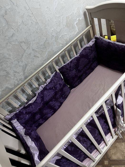 Кроватка детская качается