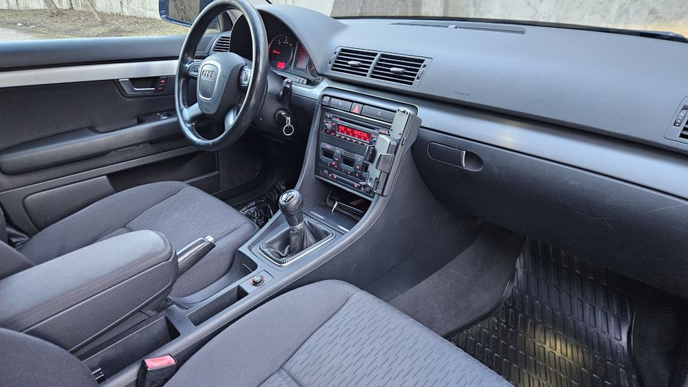 Audi A4 Avant B7 2.0 TDI 140 CP — Xenon-