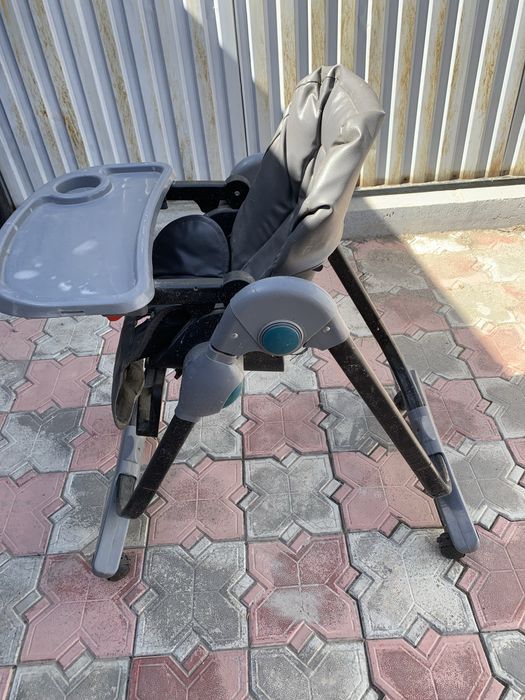 Продам велосипед децкое кресло и каляску