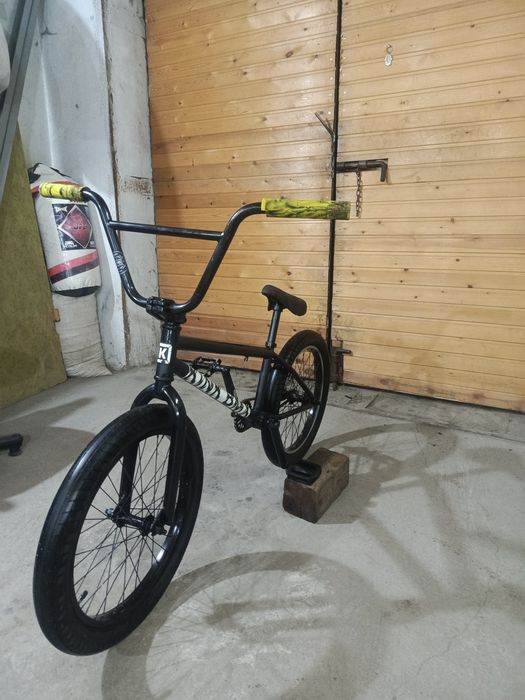Велосипед kink BMX