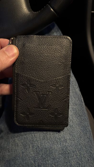 Кардходлер Louis Vuitton