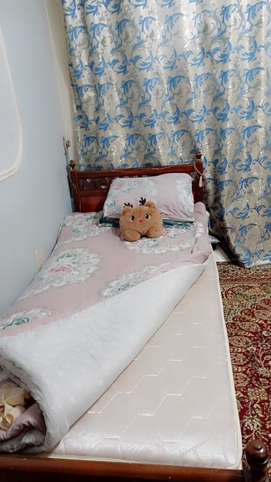 Продаётся спальни кровать ортопедические матрас