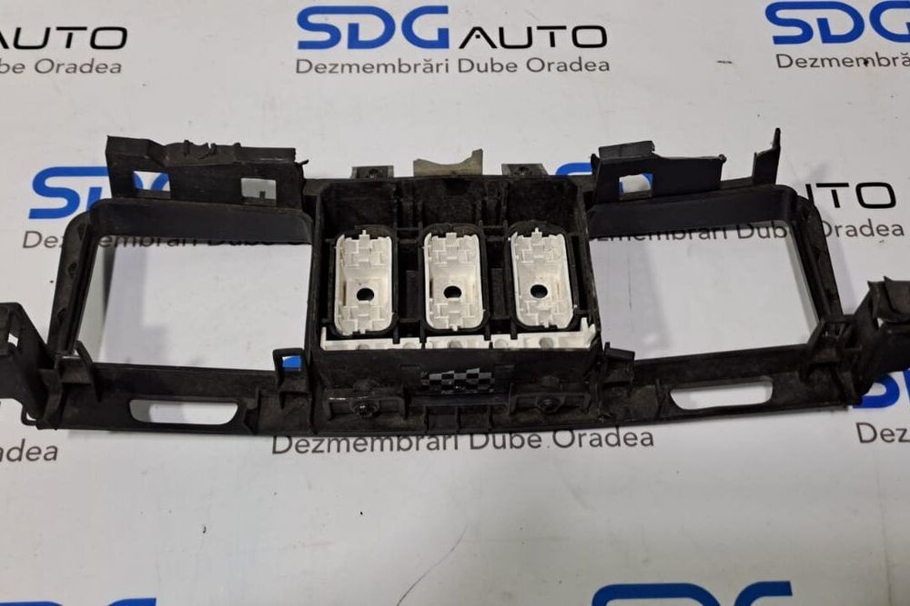 Butoane comenzi tractiune (prinderi rupte) Mercedes G350 2011-2019