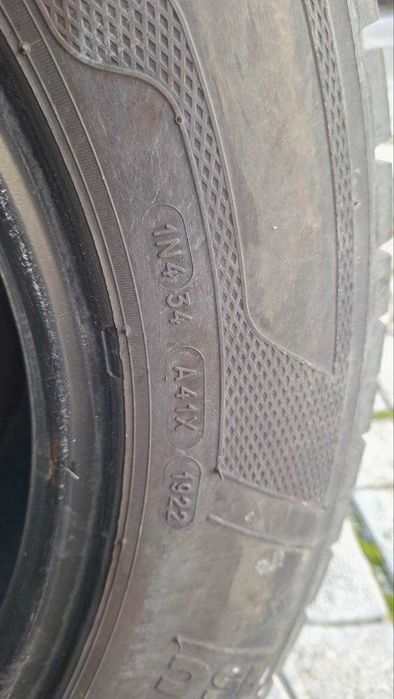 4бр Летни гуми за бус 215 70 15С — Kleber