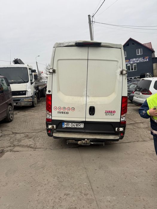 Dezmembrez Iveco Daily 3.0 Diesel