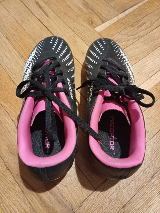 Маркови детски футболни и баскетболни обувки 38 номер