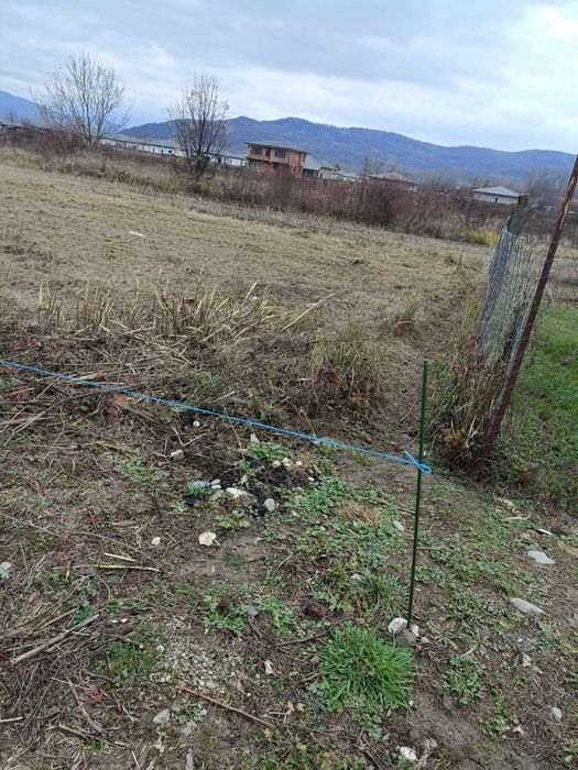 Vanzare teren 2 loturi/500mp fiecare Com. Bujoreni, Jud. Valcea