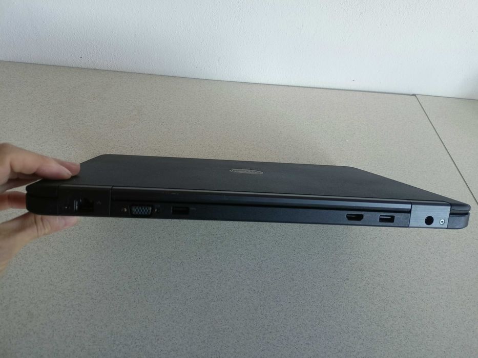 Laptop Dell E5550 display 15,6 FHD Procesor I5-5300u ram 8gb SSD 240gb