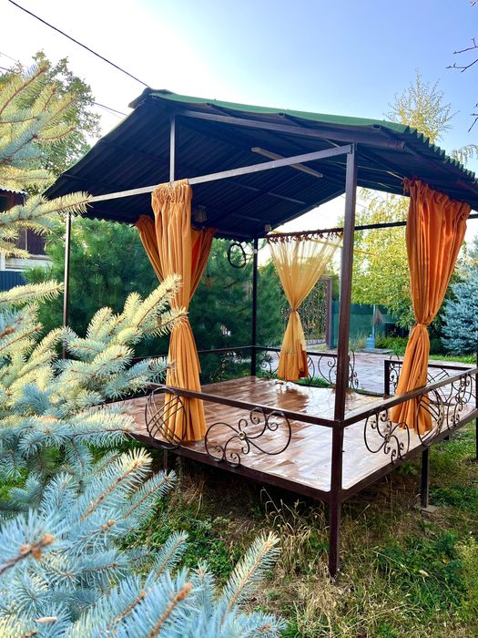 Продам кованную беседку (тапчан)