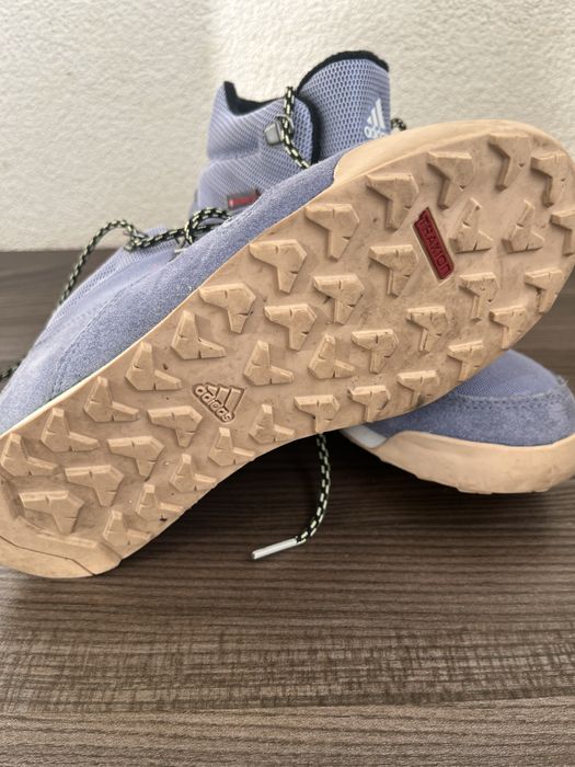 Боти Adidas 36н.