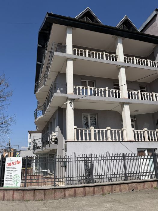 Vând clădire / vila