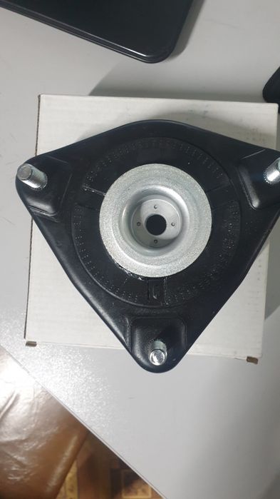 Опора передней стойки KIA CEED/CERATO 12-