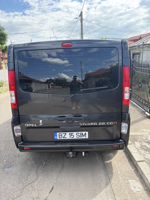 Opel Vivaro 7+1