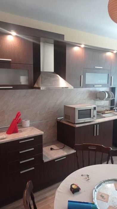 ДАВА под НАЕМ 2-стаен тухлен в Центъра на гр. Шумен