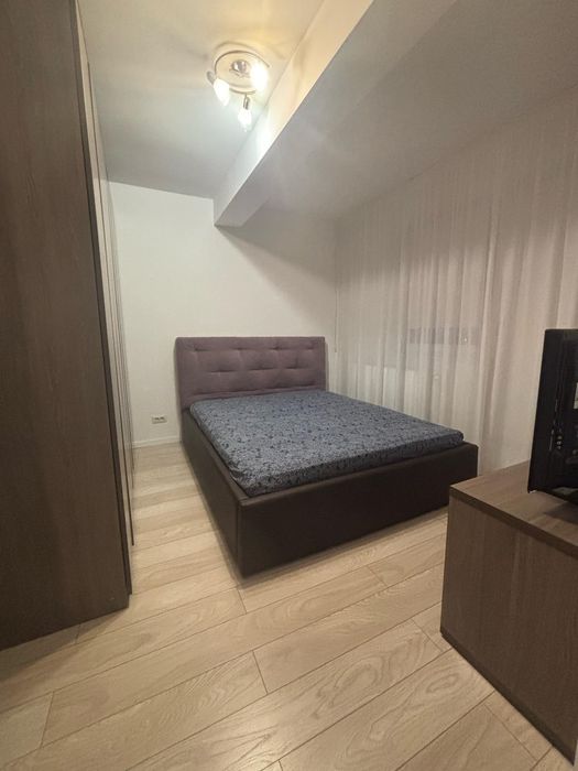 Apartament cu parcare în Apărătorii Patriei_de vânzare