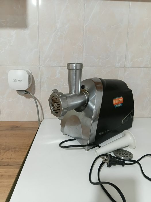 Мясорубка VITEK FORTE 1600W