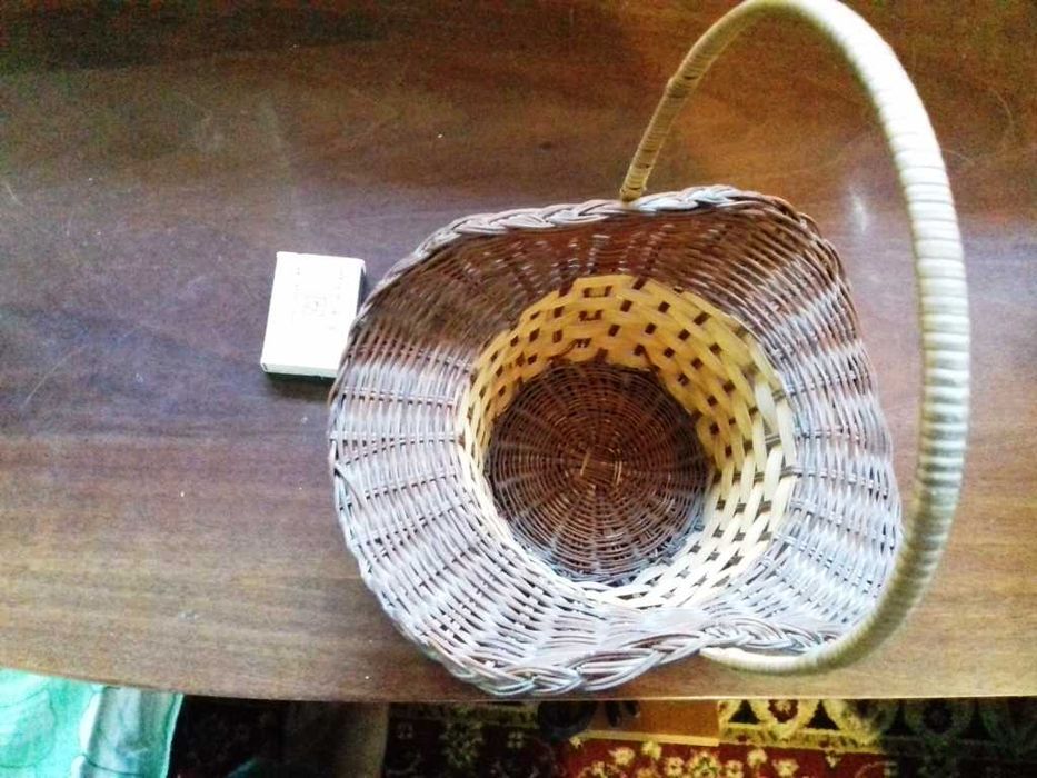 Корзинка плетеная декоративная