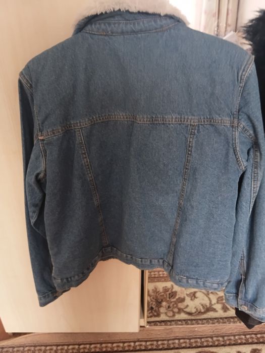 Куртка джинсовая