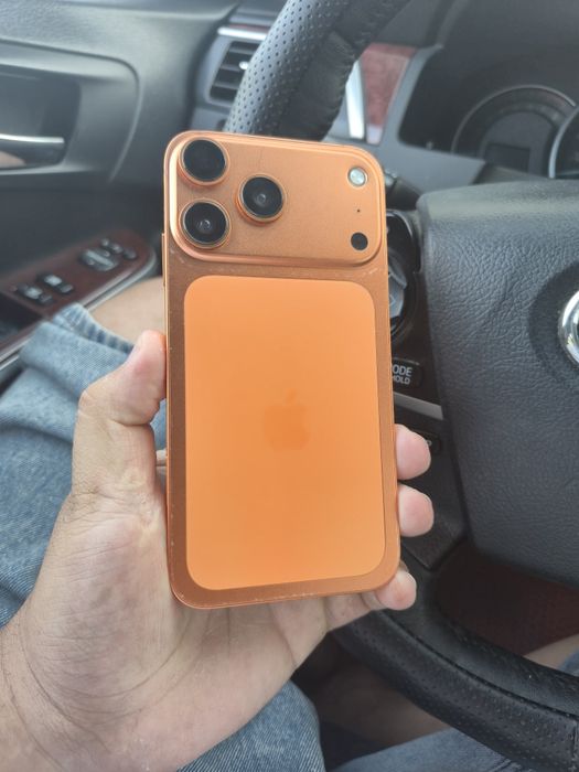 Продам Iphone 11 в корпусе 17 pro