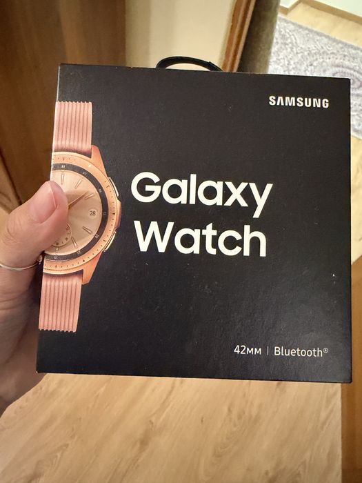 Продам samsung galaxy watch golden rose 2019