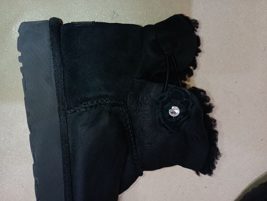 UGG кожени боти N38 - 45 лв
