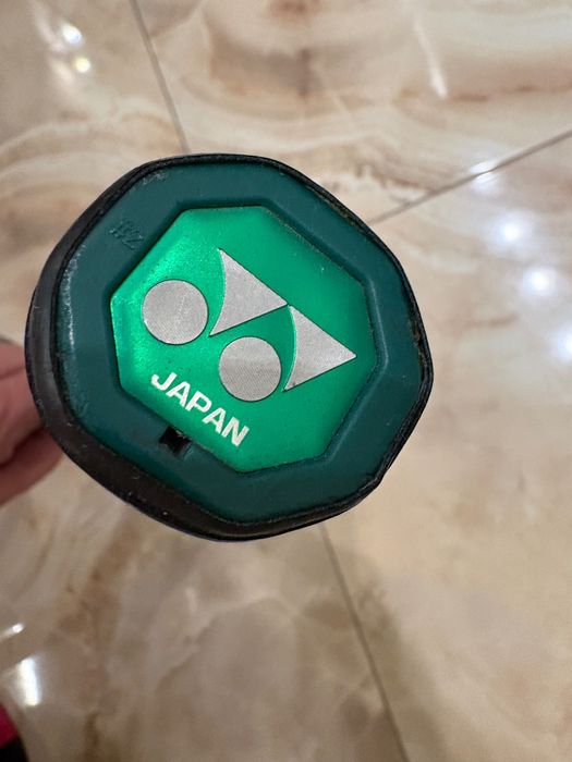 Yonex EZone 100(грип 2), 285гр.