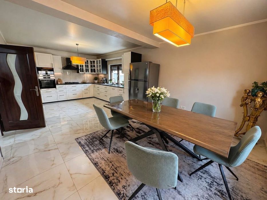 DE VANZARE  Casa P+1+M  220 mp utili  Navodari  Str Muzicii