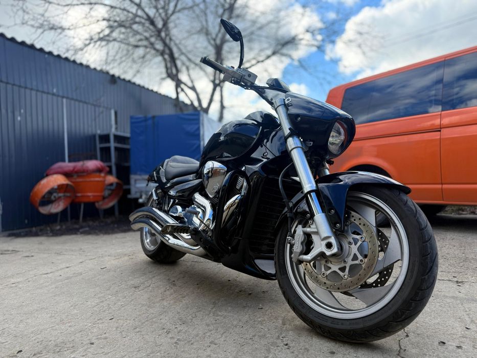 Suzuki boulevard m109r intruder
