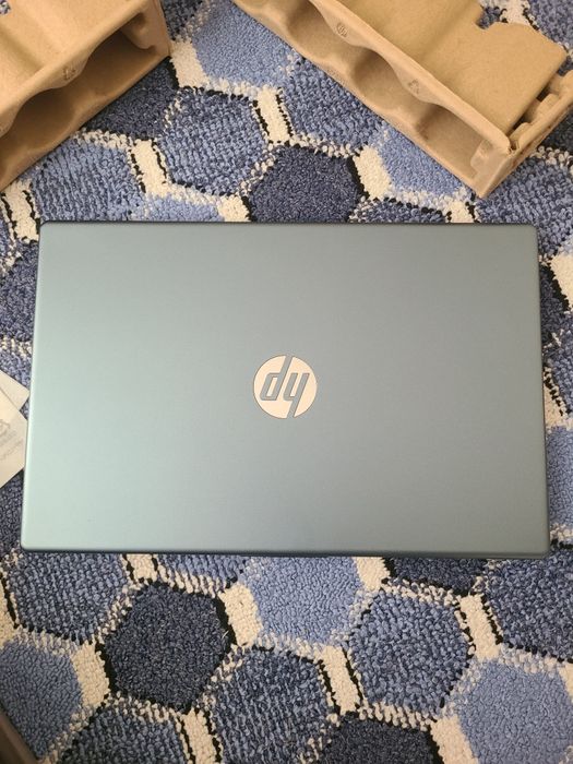 Yangi HP noutbok