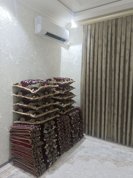 10 dona koʻrpacha va 10dona yostiq