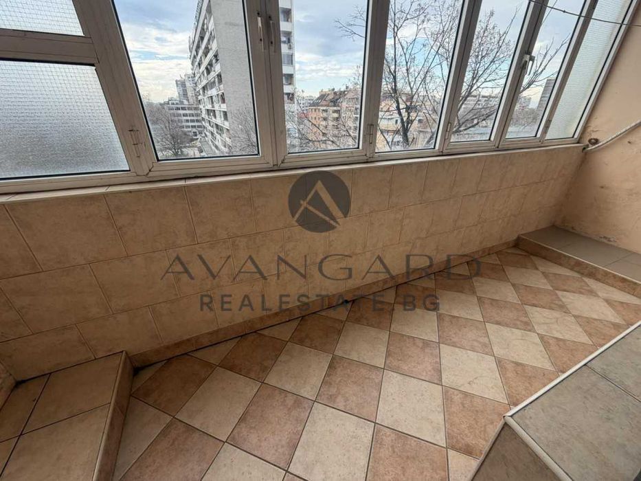 Продава се Тристаен апартамент в Пловдив, Кършияка - 86 кв.м за 998 €/кв.м - Снимка #3