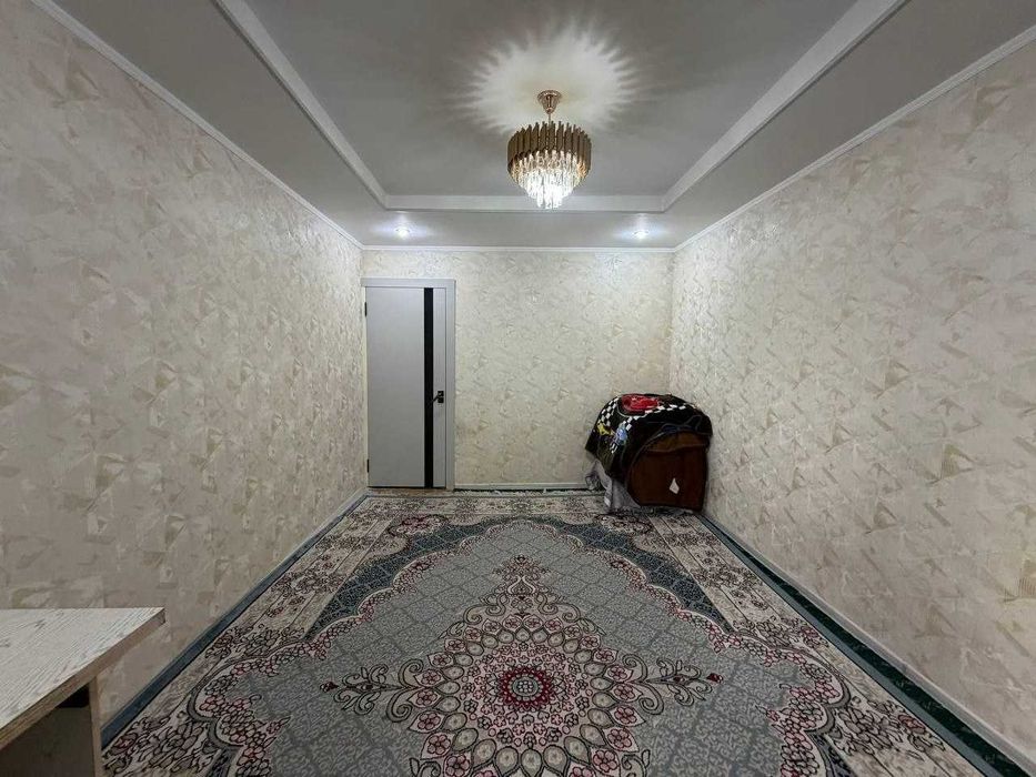 2 хоналик квартира 2 кават кирпичный дом, центральный аптека