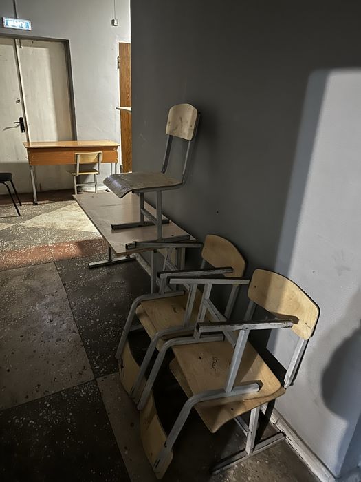 Парты и стуля для начальных класов