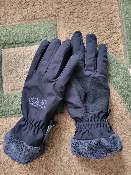 Jack wolfskin mănuși si caciula