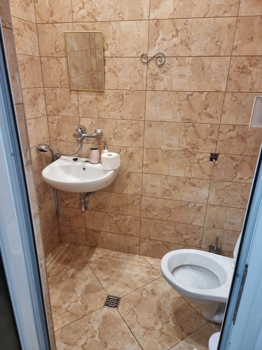 Дава се под наем Тристаен апартамент в София, Модерно предградие - 75 кв.м за 570 € - Снимка #2