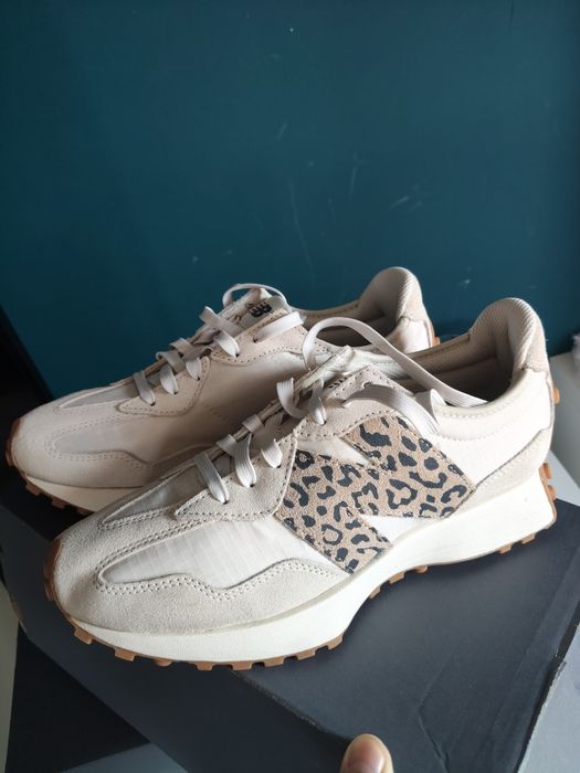 New Balance 327 bej-crem cu model leopard mărimea 43 noi originali