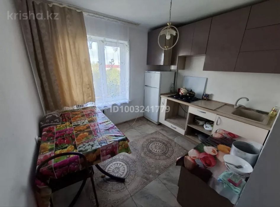 Сатылады 3 бөлмелі заманауи пәтер, 63 м².