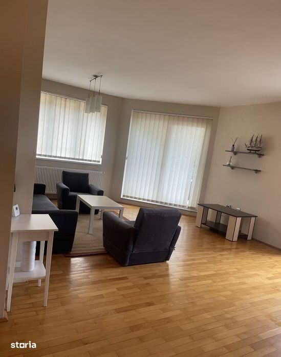 Apartament 3 camere 100mp, 2 bai, terasa, parcare, zona Grand Hotel It