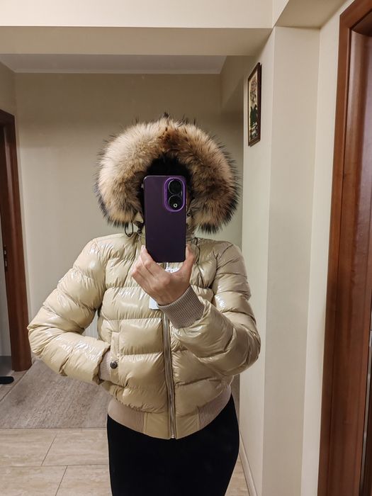 Geaca nouă de damă