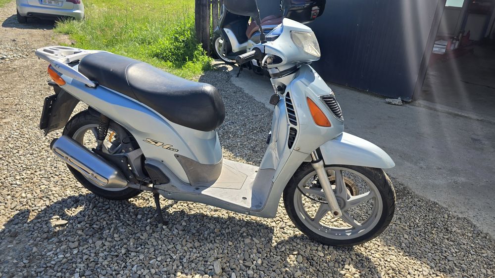 Scuter Honda SH150 cu acte italia