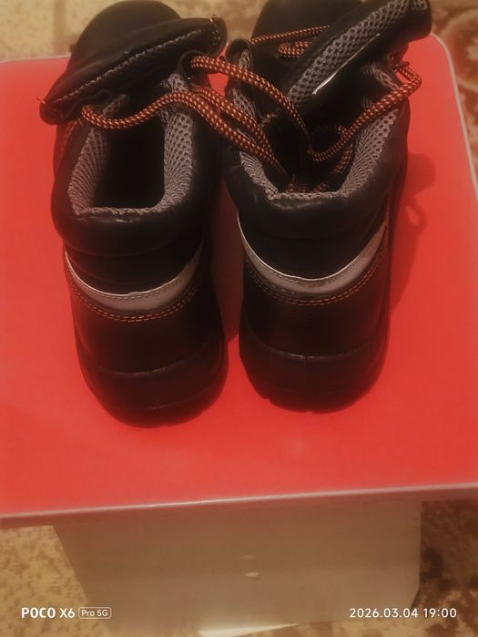 Продам спецобувь летние